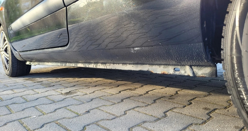 Renault Clio cena 6700 przebieg: 152864, rok produkcji 2001 z Gliwice małe 277